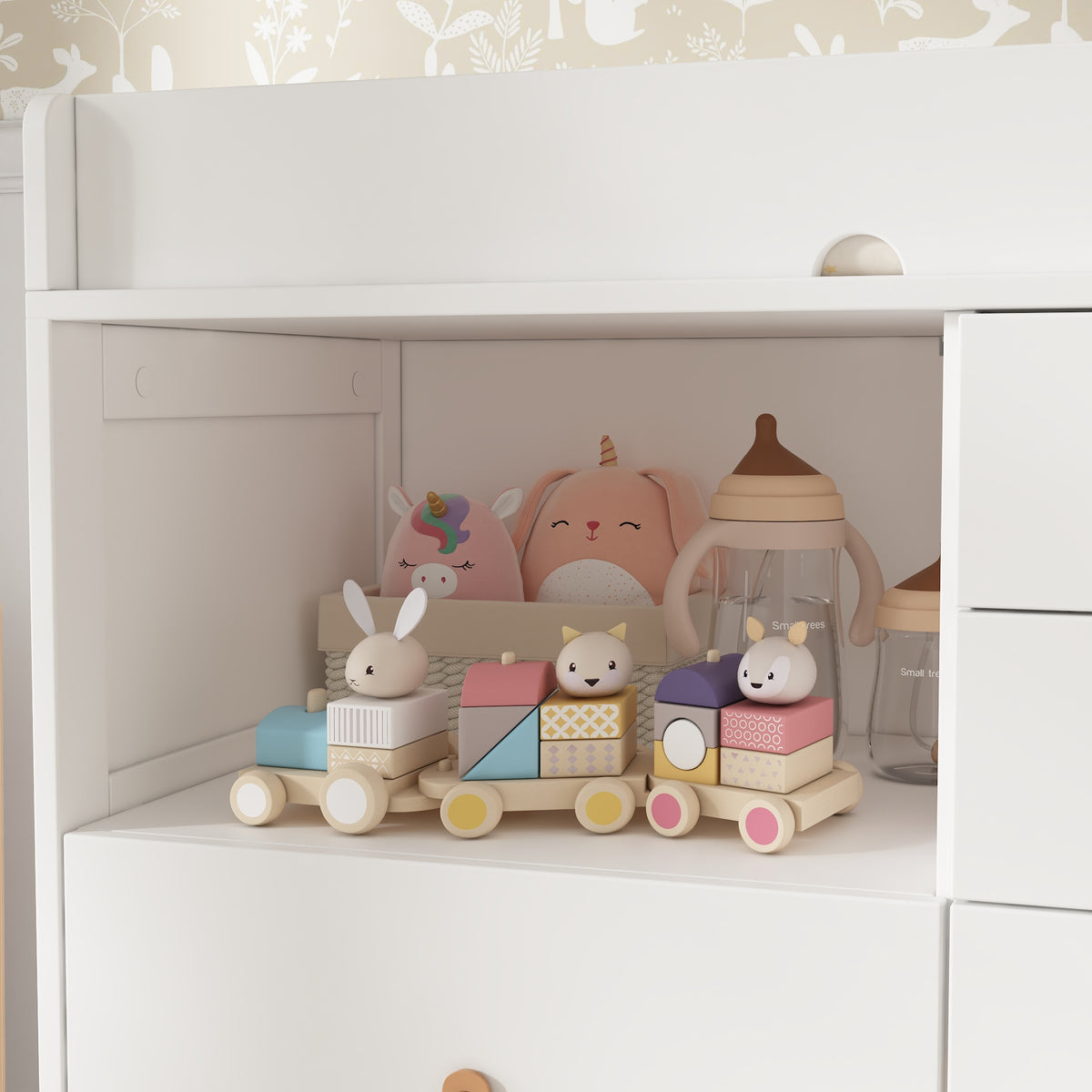 47.2 inch Modern White Changing Table Dresser with 3 Drawers & 2 Storage Cabinets