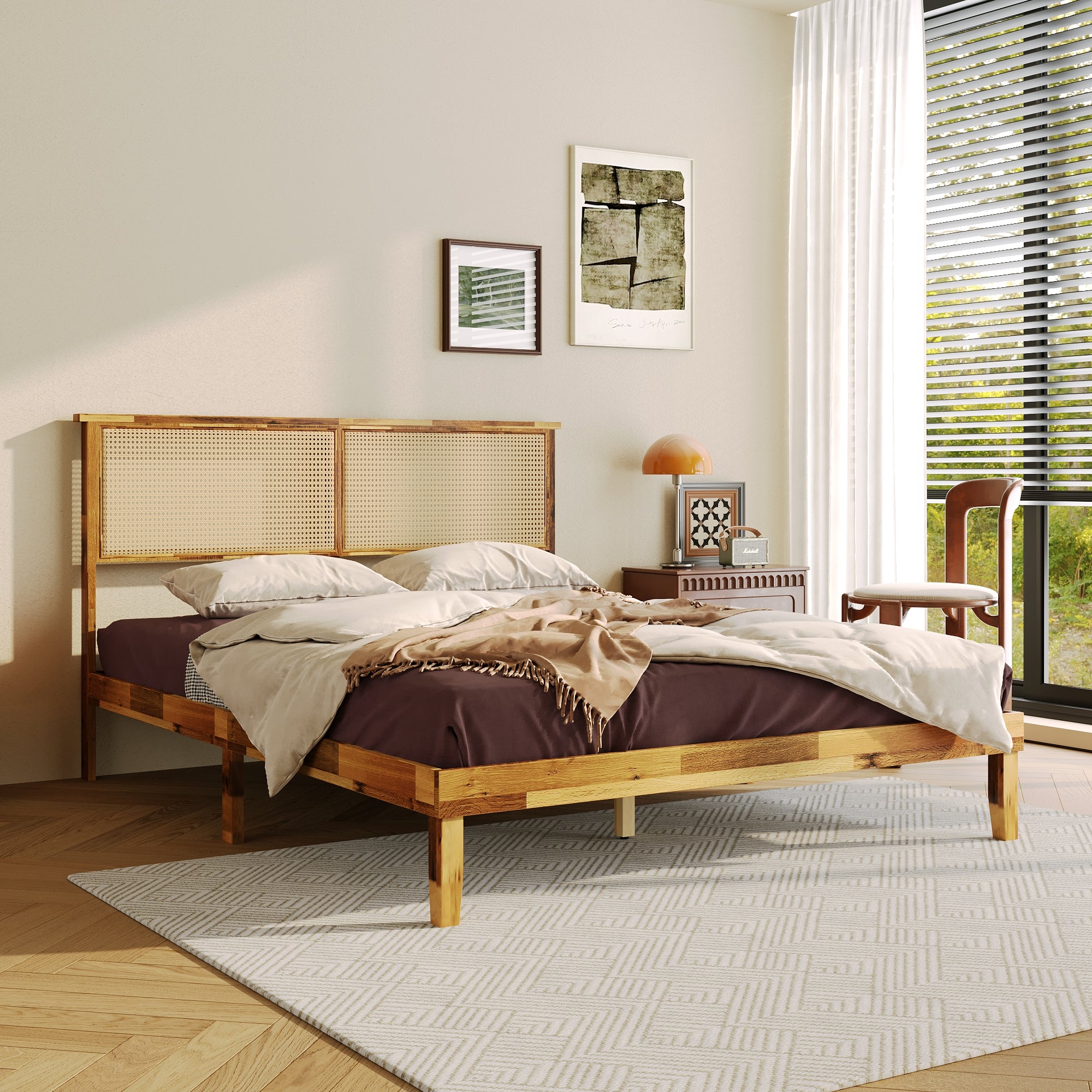 Low Profile Platform Bed With Contemporary Style