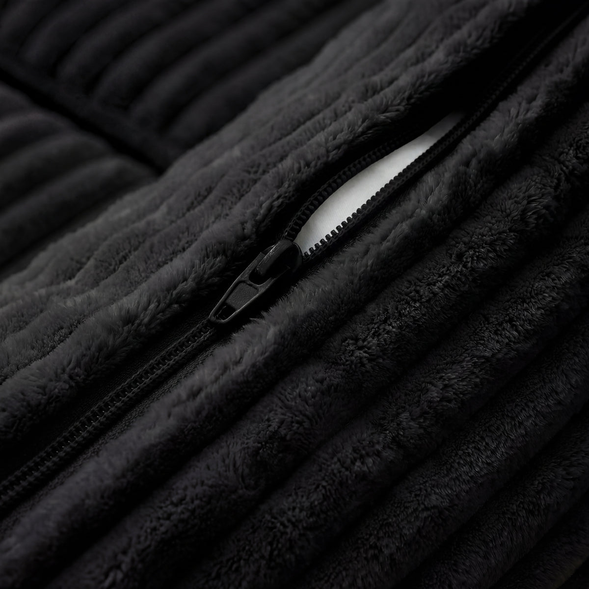 #Color_Black