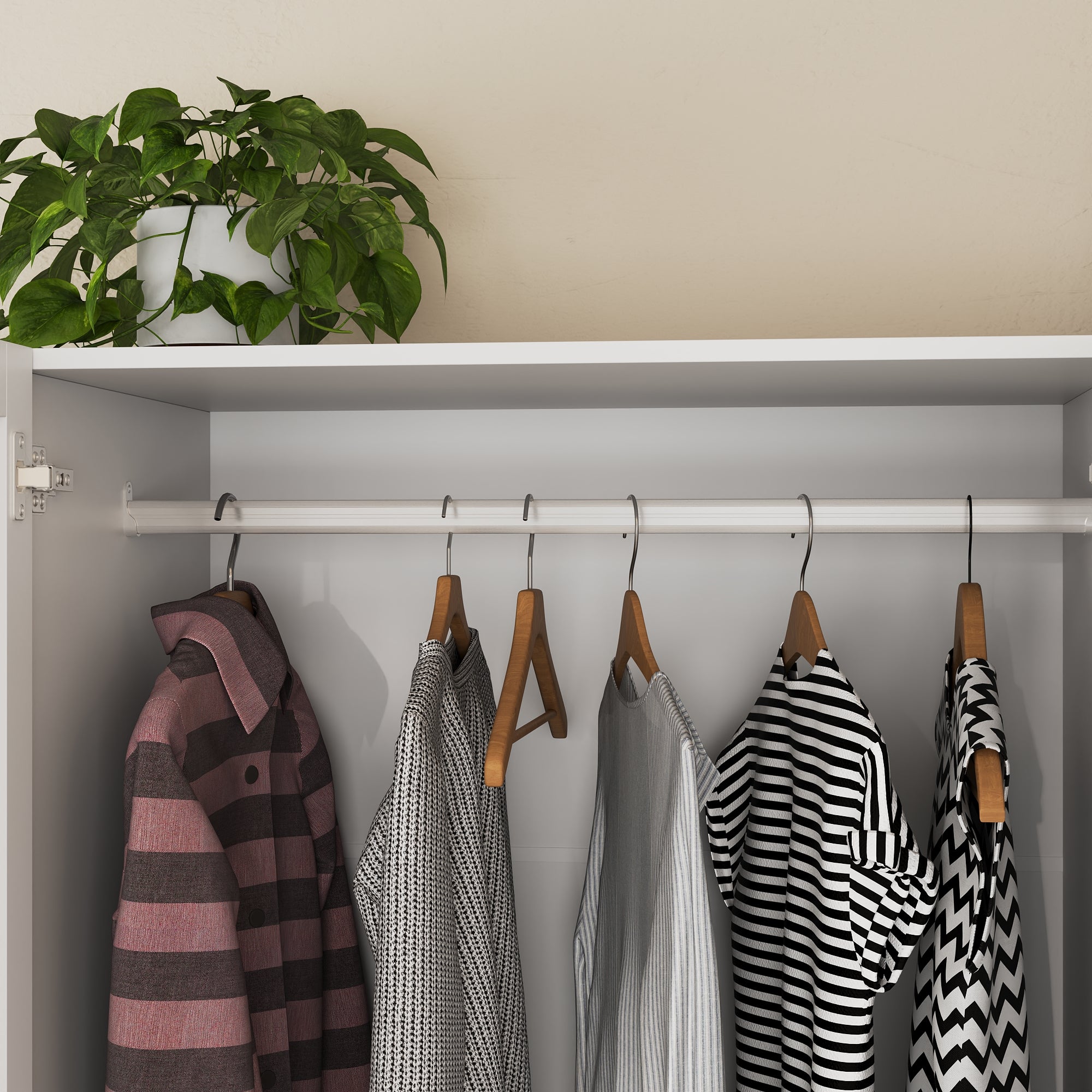 4-Door Wardrobe With Optimized Storage