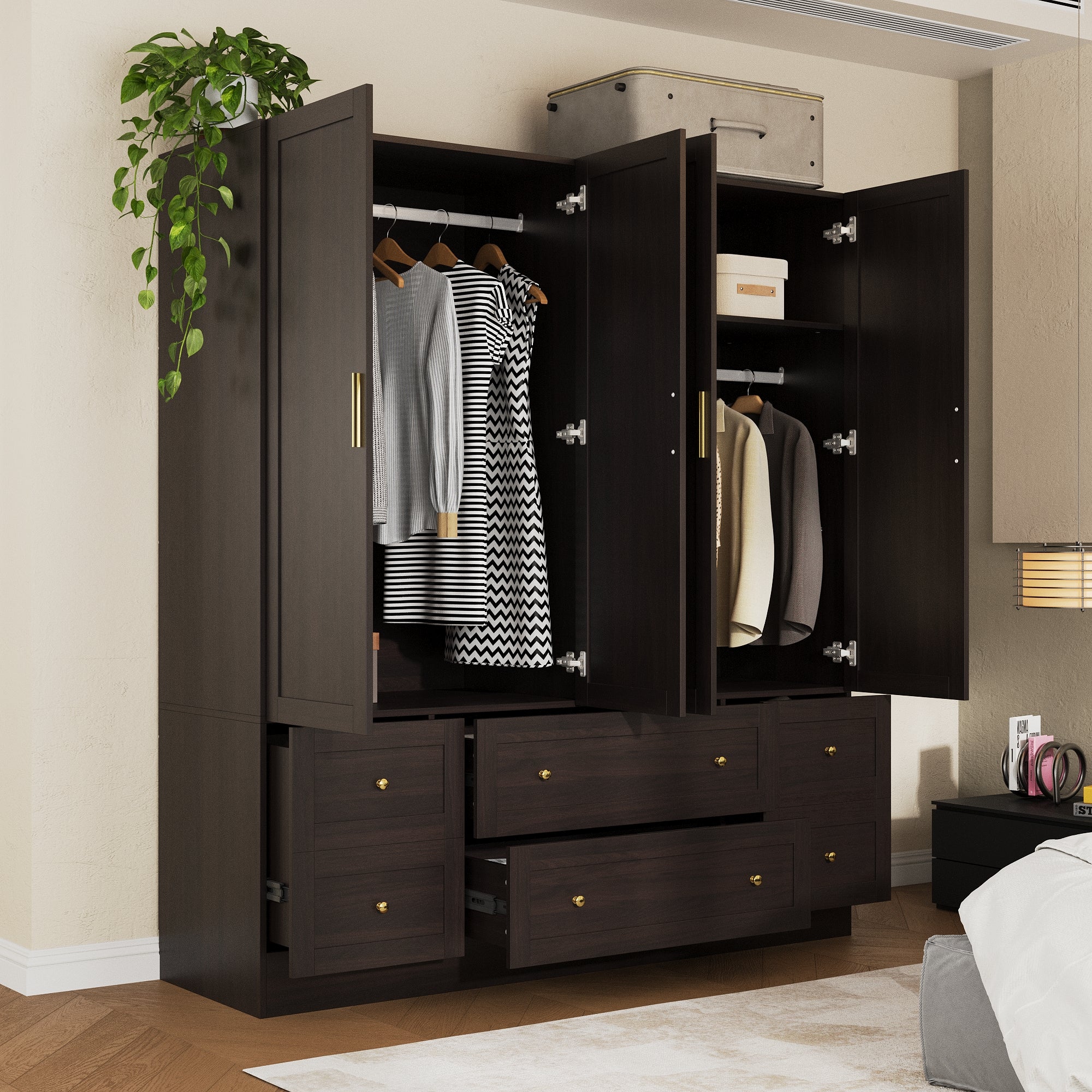 4-Door Wardrobe With Optimized Storage