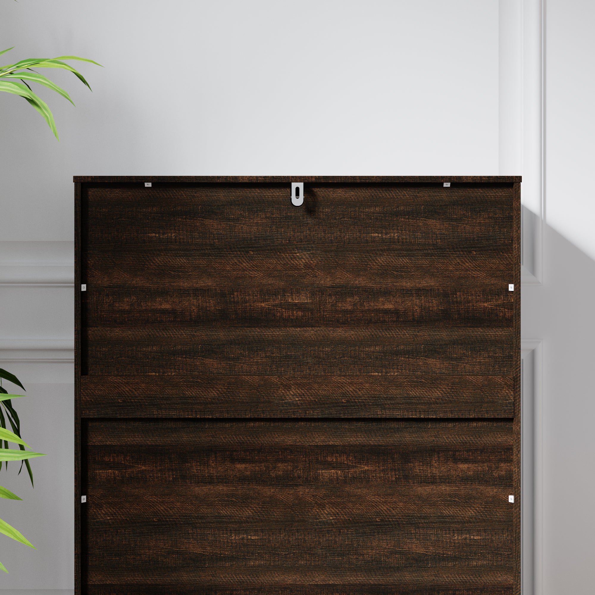 5-Drawer Dresser With Elegent Design