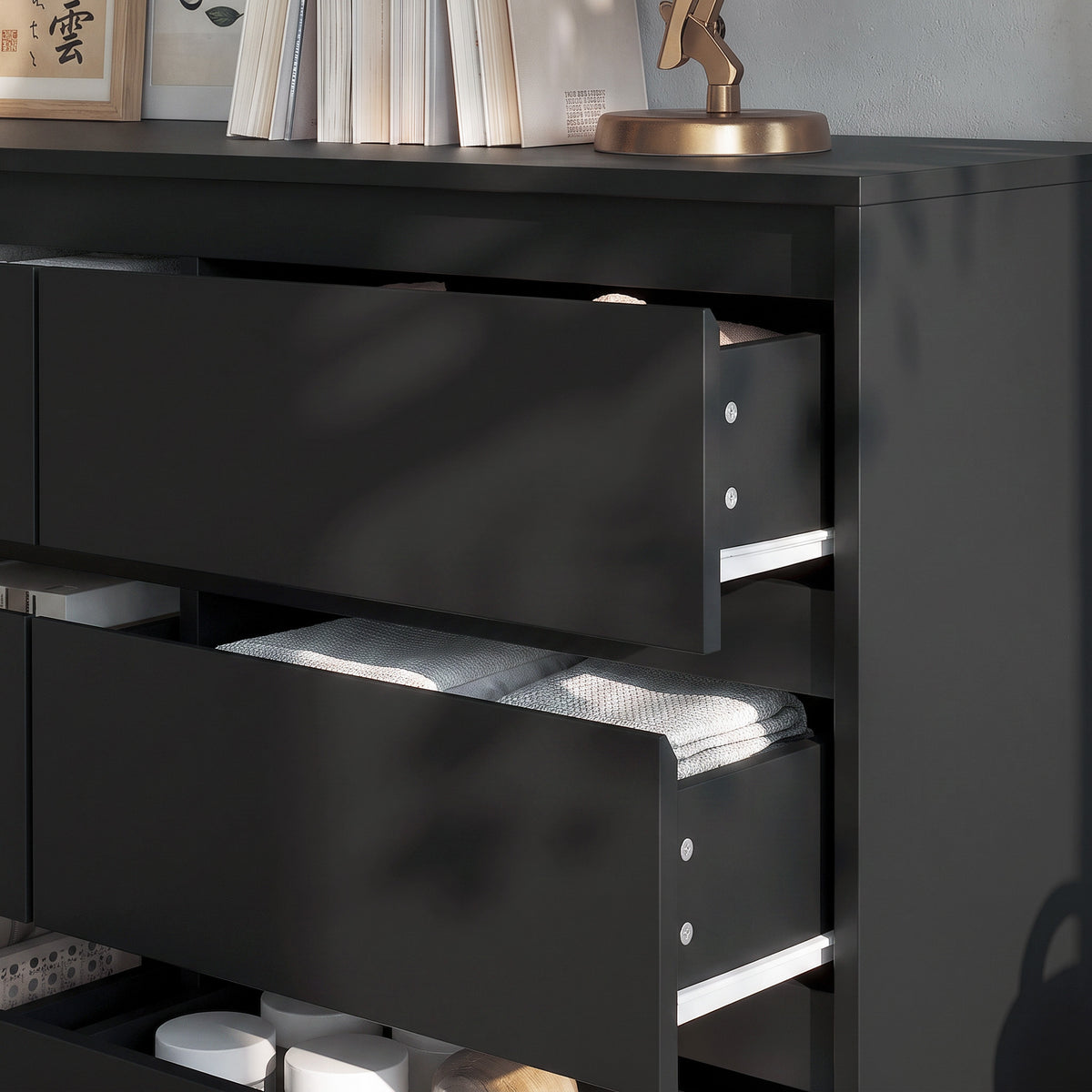 #Color_Black