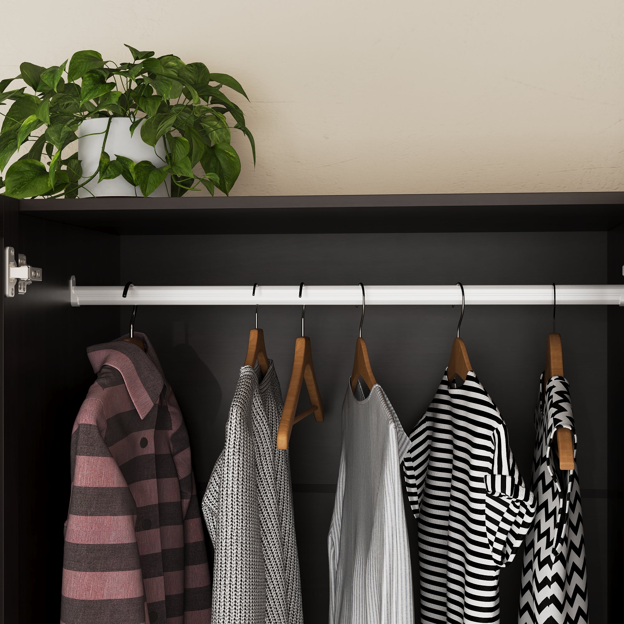 4-Door Wardrobe With Optimized Storage