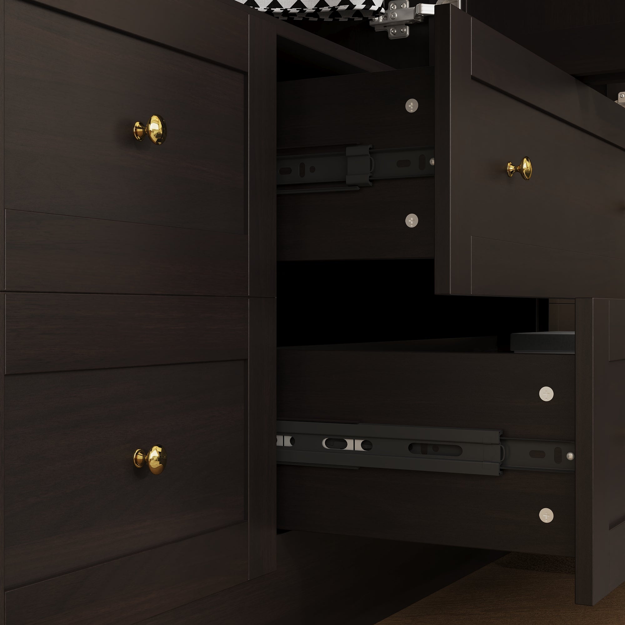 4-Door Wardrobe With Optimized Storage