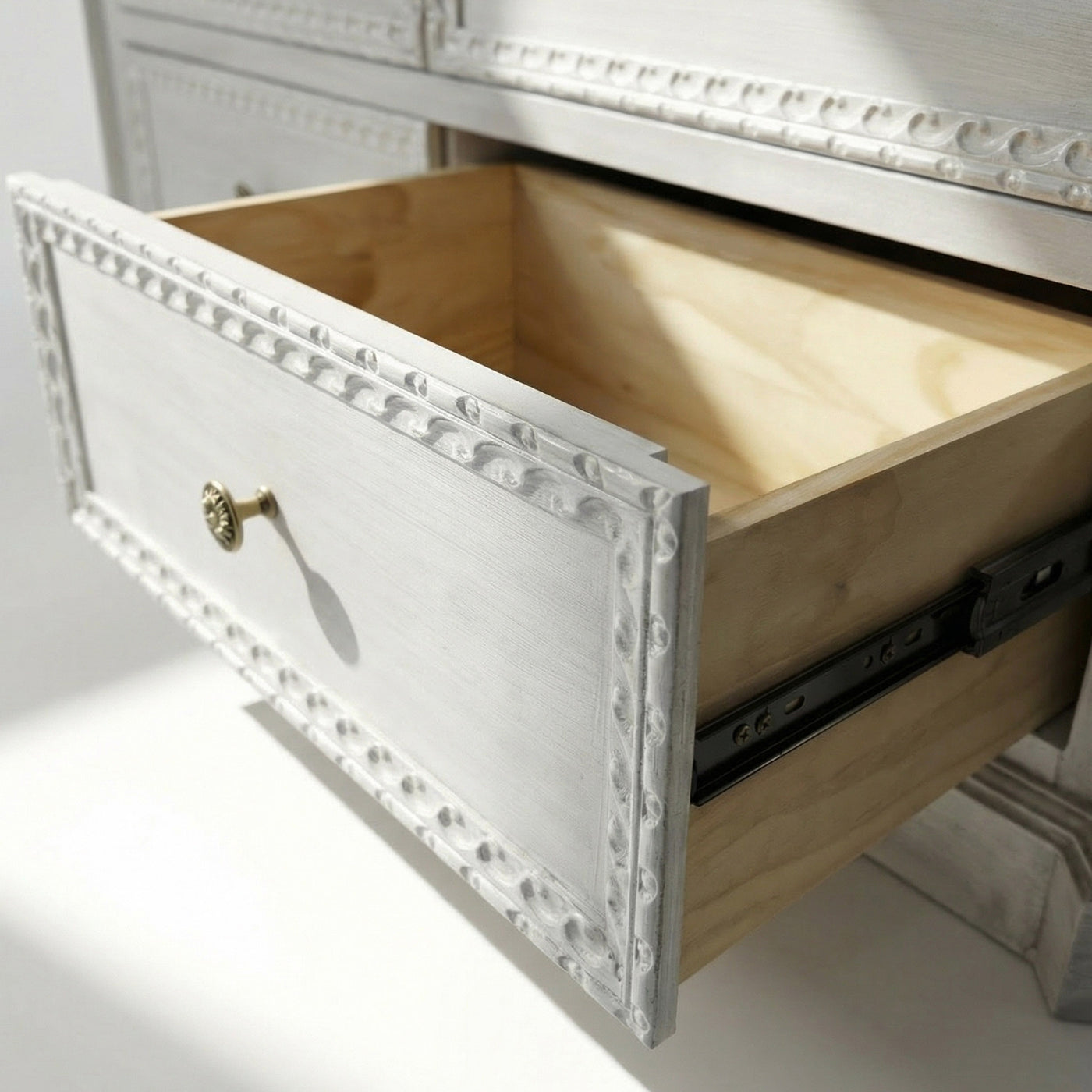 47.2" Solid Wood Chest of Drawers with Decorative Carving