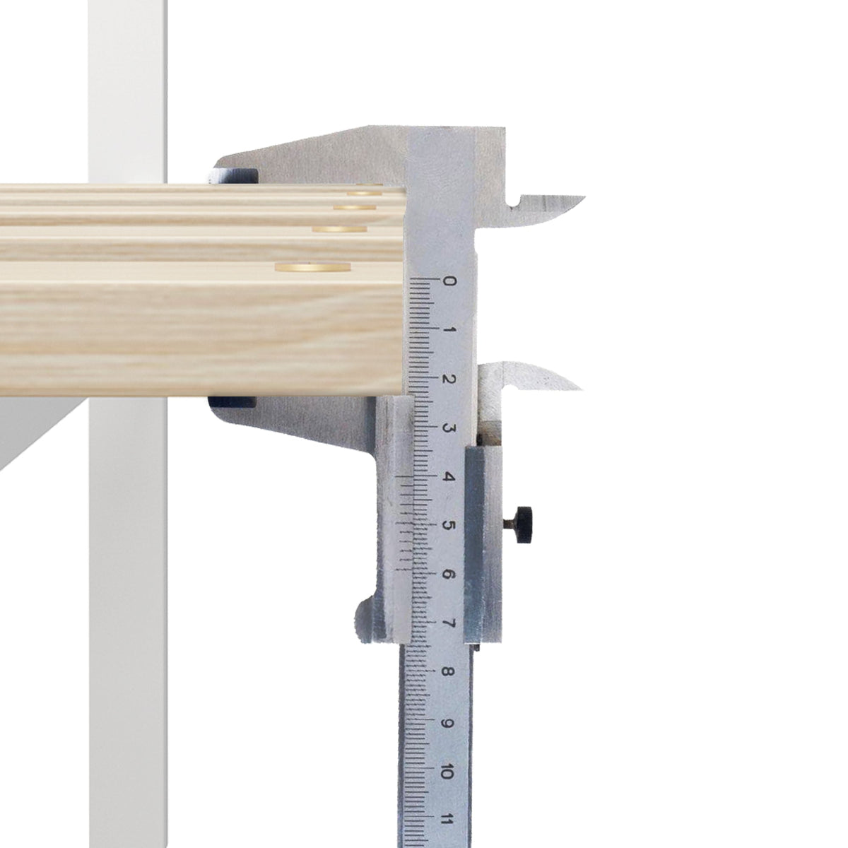Queen Size Modern Simplicity White Solid Wood Platform Bed With Solid Rubberwood and Pine Wood