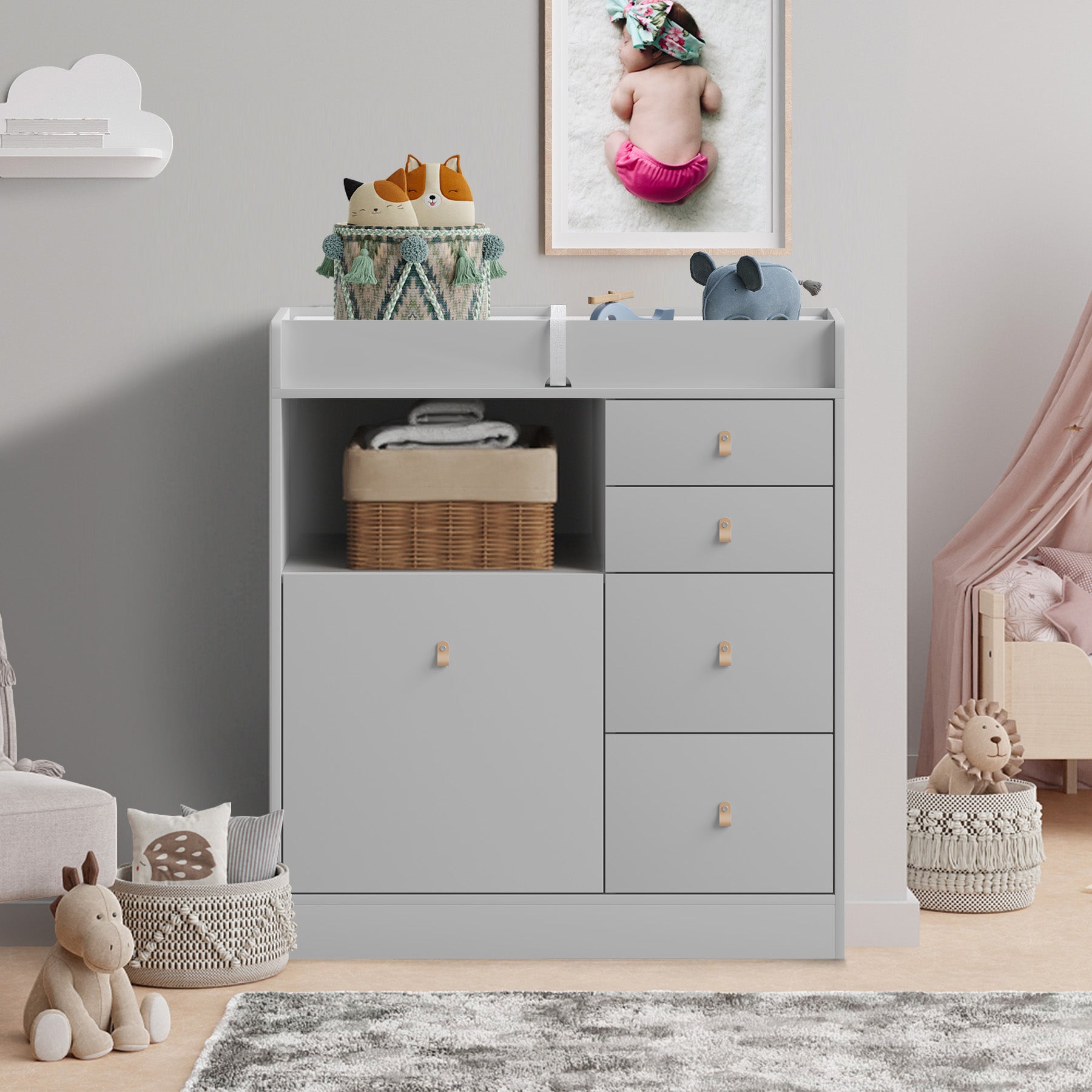 Dresser with changing table, Baby changing table with drawers », Leander